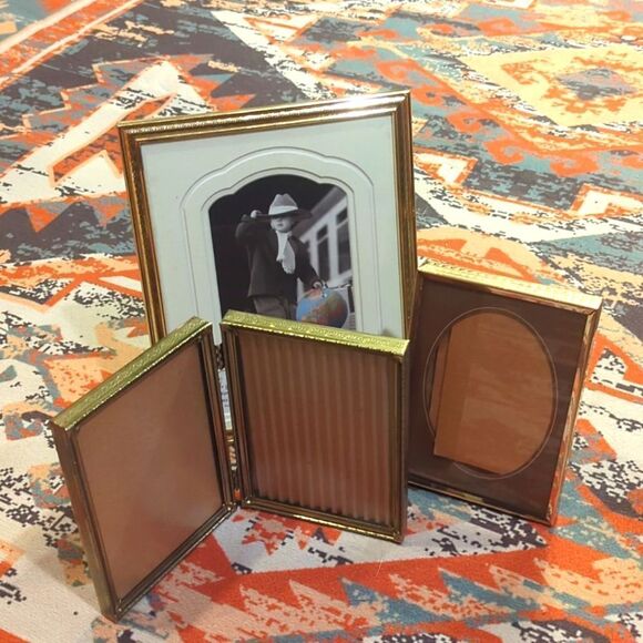Vintage gold trimmed MCM frames, double fold 5x7, 8x10, 5x7 - Picture 1 of 8